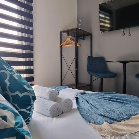 Modern 1Bedroom Studio In London Center Экстерьер фото